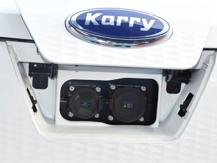 Логотип Karry Dolphin EV 2019 года  (фото 9 из 15)